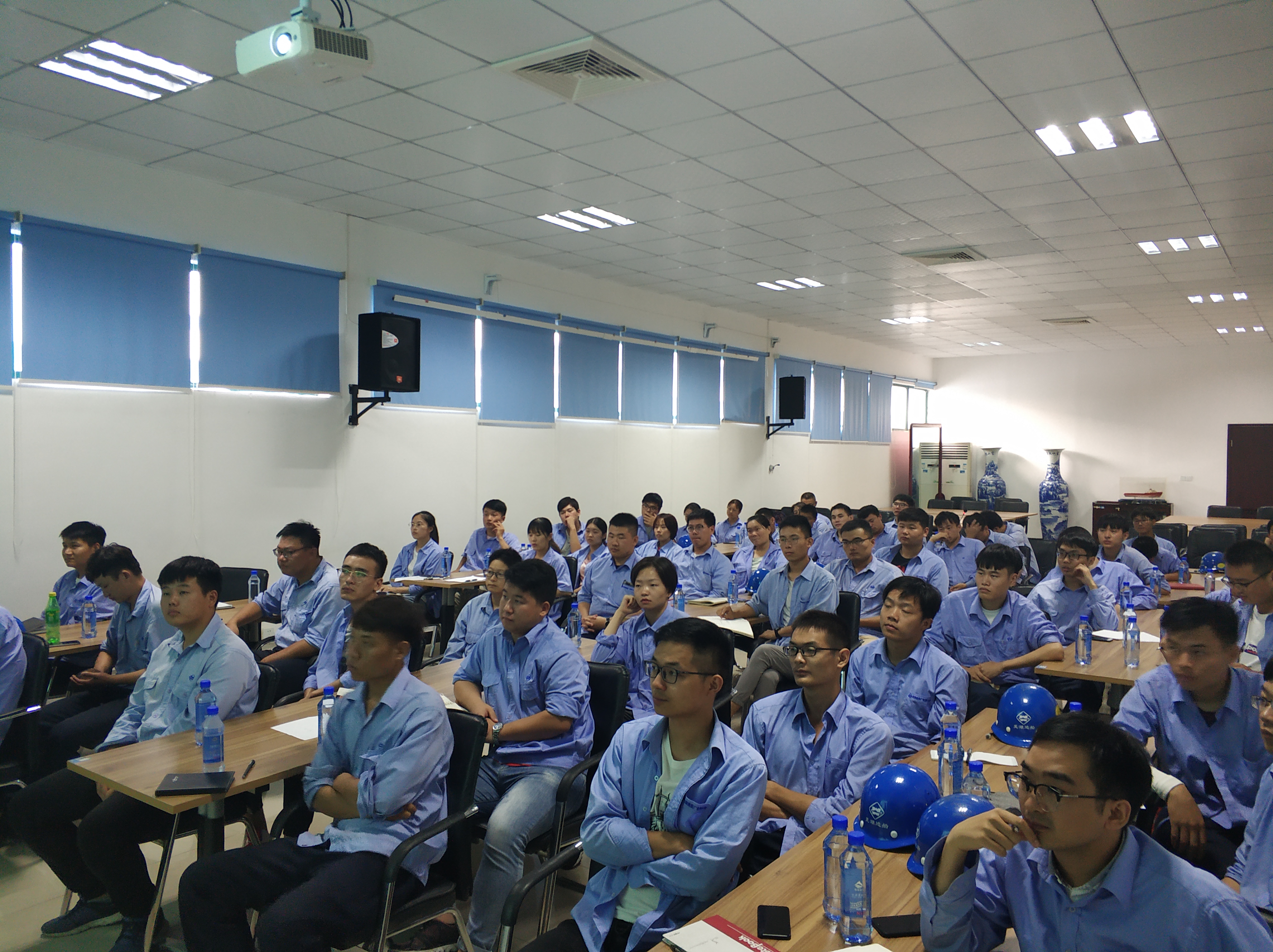 第53頁_公司動(dòng)態(tài)_新聞中心_蕪湖造船廠有限公司