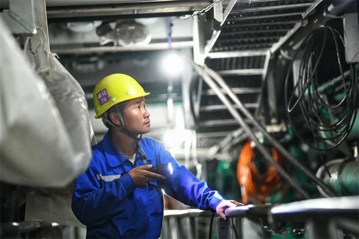 第6頁_公司動態(tài)_新聞中心_蕪湖造船廠有限公司